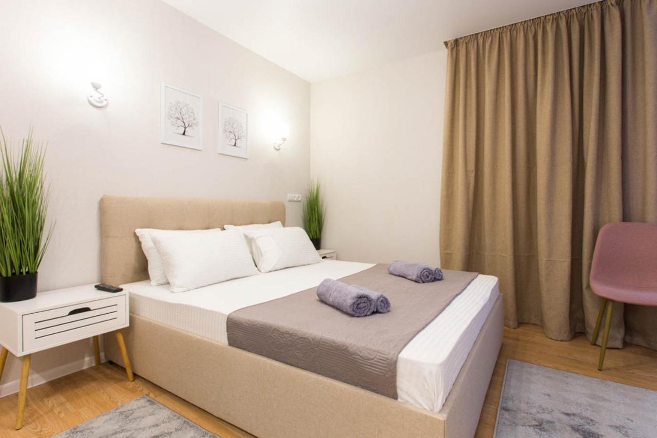 Apartment In The City Center - Gimnasiyna Naberezhna 24A-1 Jarkov Exterior foto