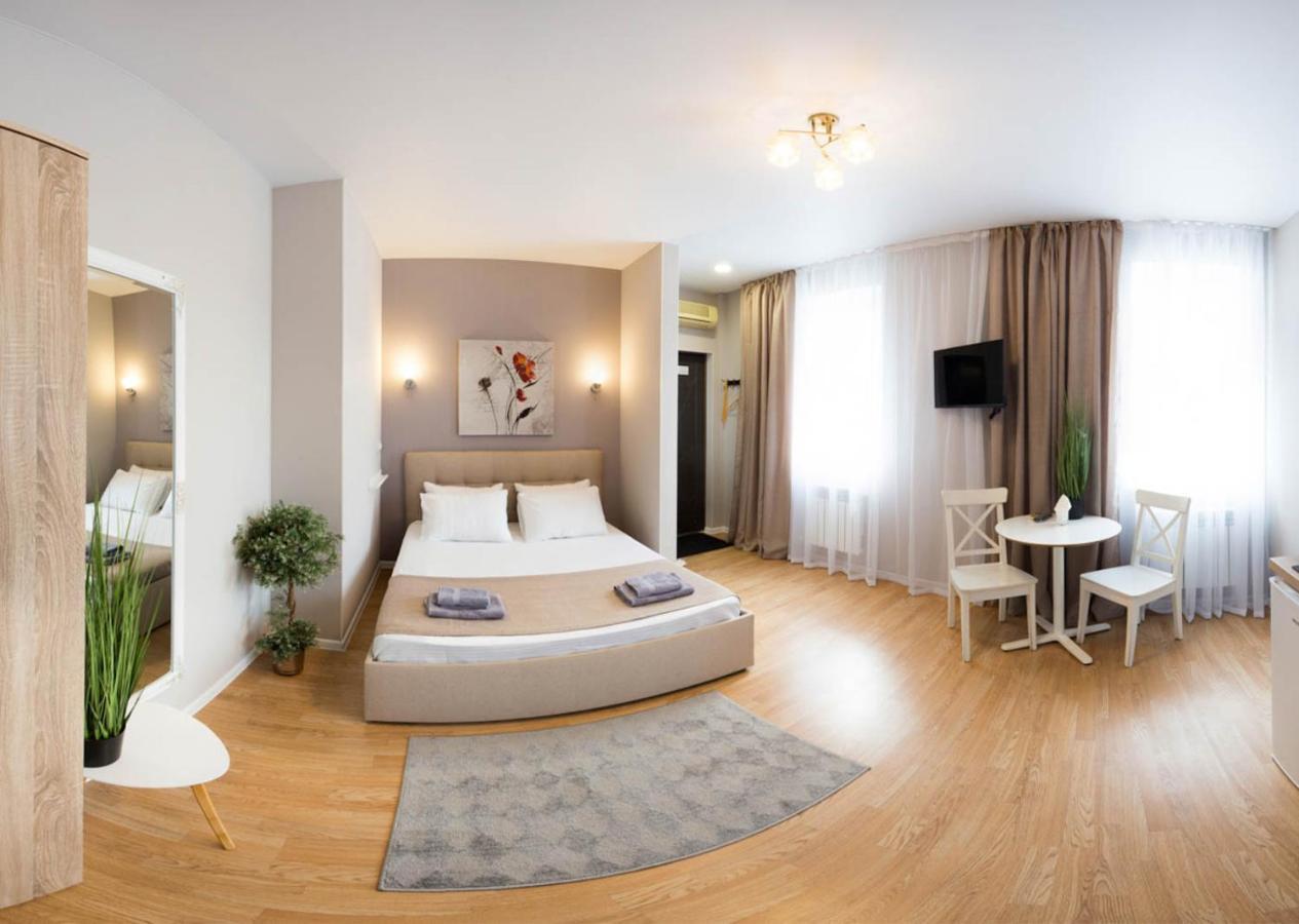 Apartment In The City Center - Gimnasiyna Naberezhna 24A-1 Jarkov Exterior foto