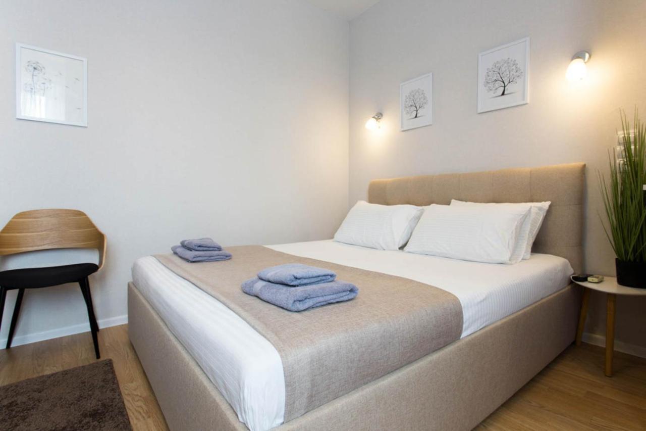 Apartment In The City Center - Gimnasiyna Naberezhna 24A-1 Jarkov Exterior foto