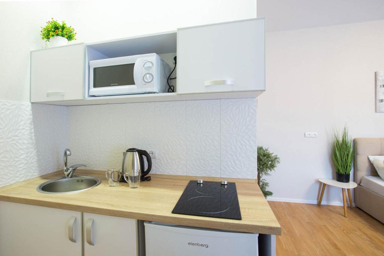 Apartment In The City Center - Gimnasiyna Naberezhna 24A-1 Jarkov Exterior foto